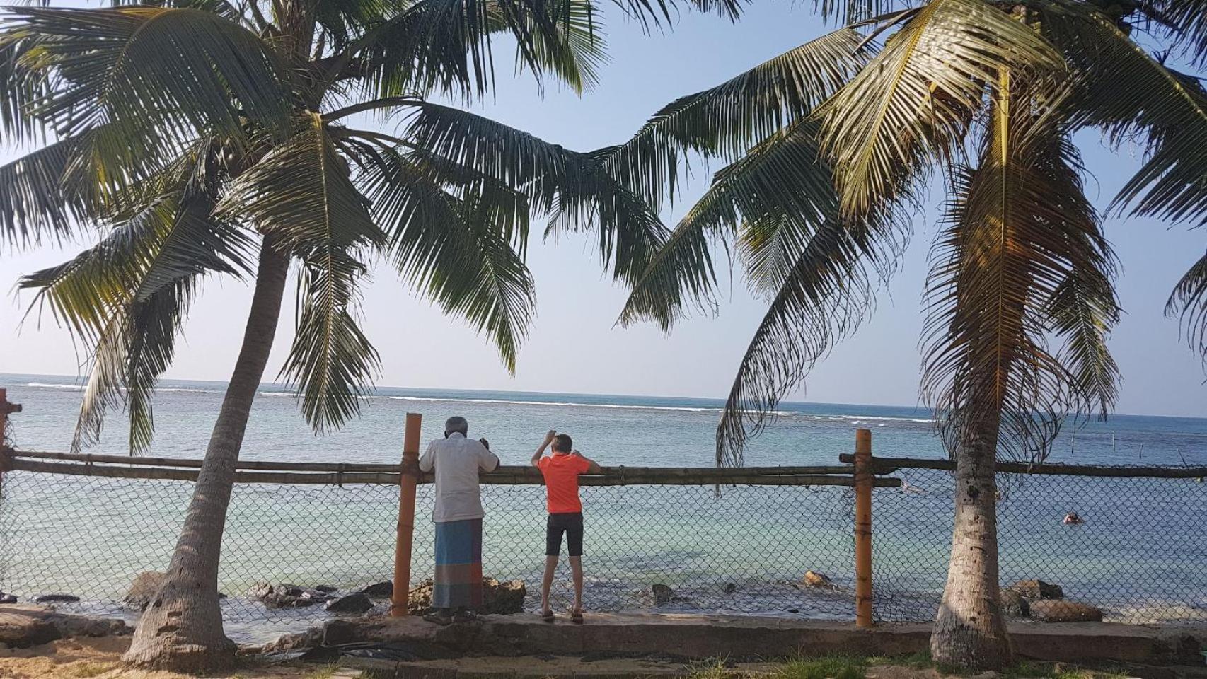 Sayuri Beach Hotel Matara Exteriör bild