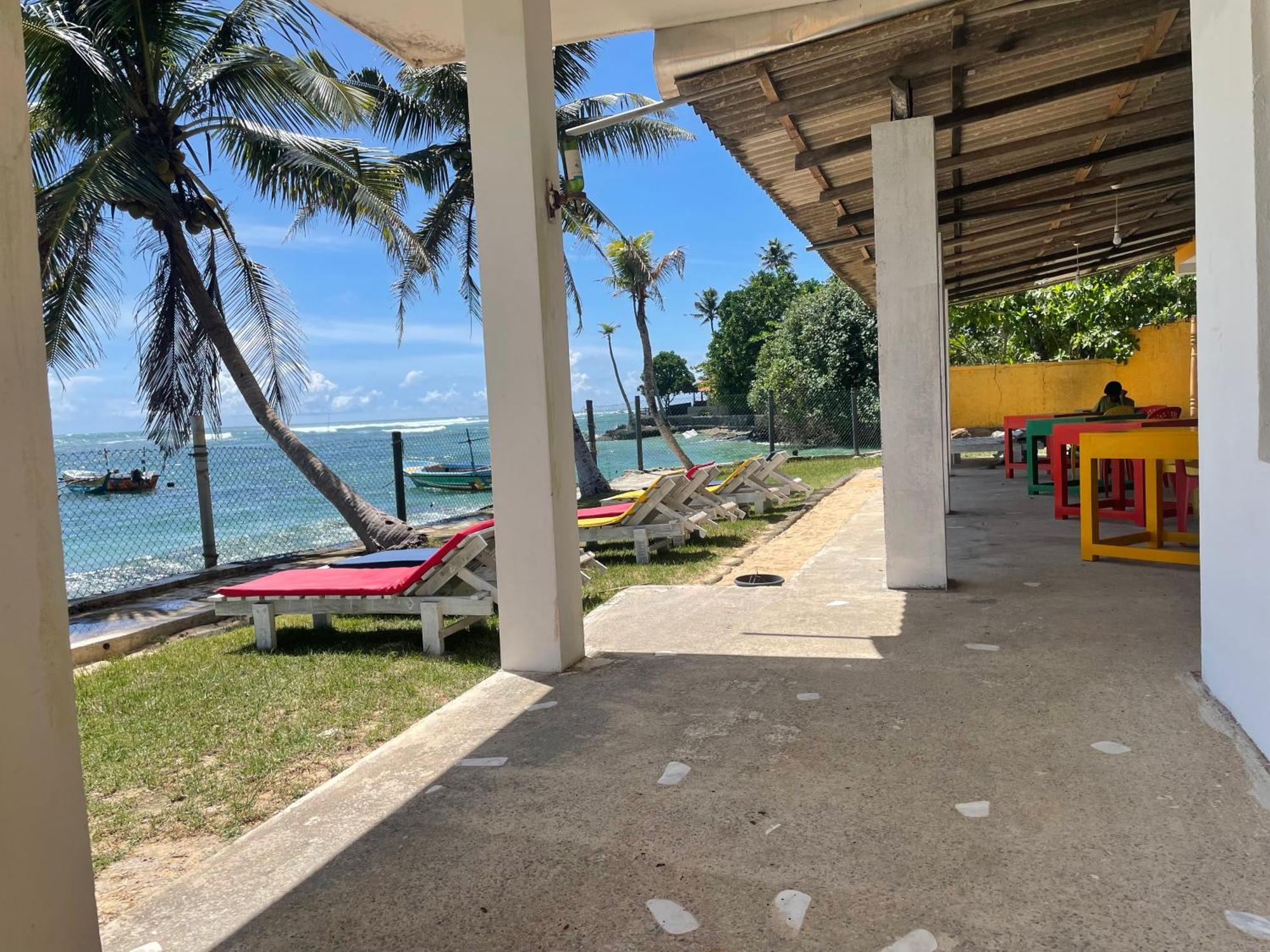 Sayuri Beach Hotel Matara Exteriör bild