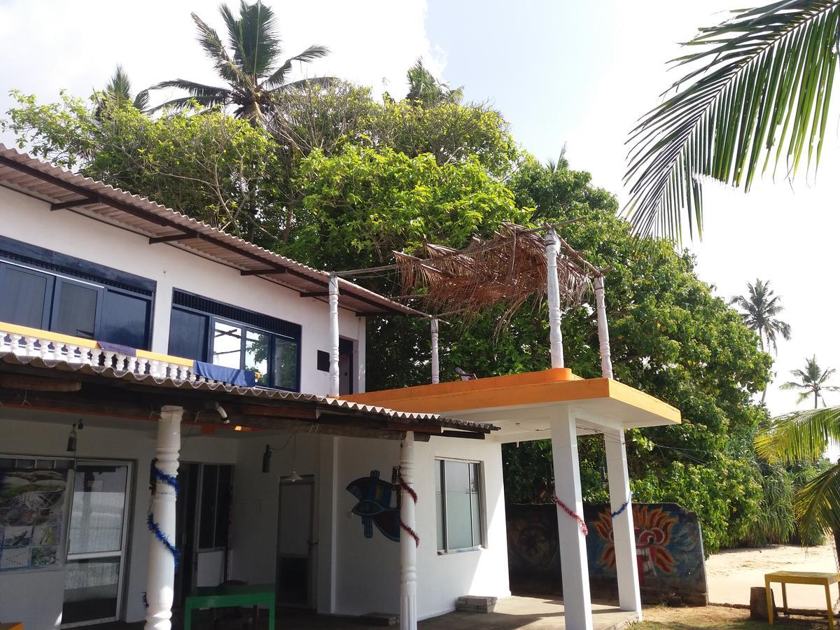 Sayuri Beach Hotel Matara Exteriör bild